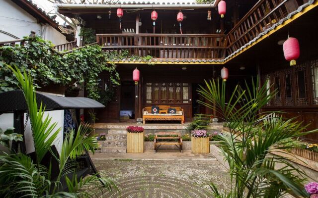 Travel Around the World Inn
