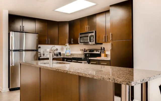 Bluebird Suites in Pentagon City