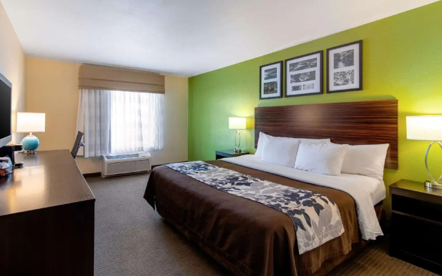 Sleep Inn & Suites Near Fort Cavazos