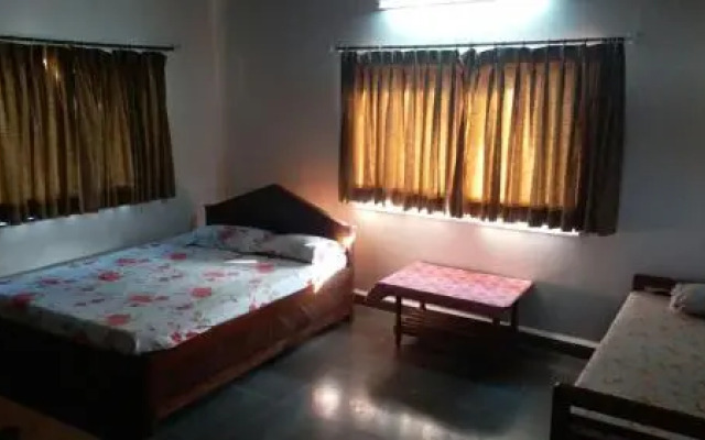 Hotel Happy Home