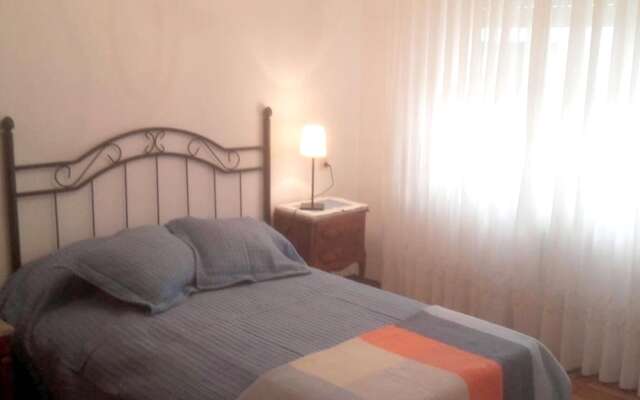 House With 3 Bedrooms In Oviedo With Wifi