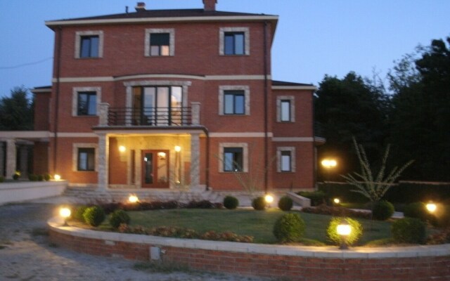 Belgrade Hills Villa and Suites