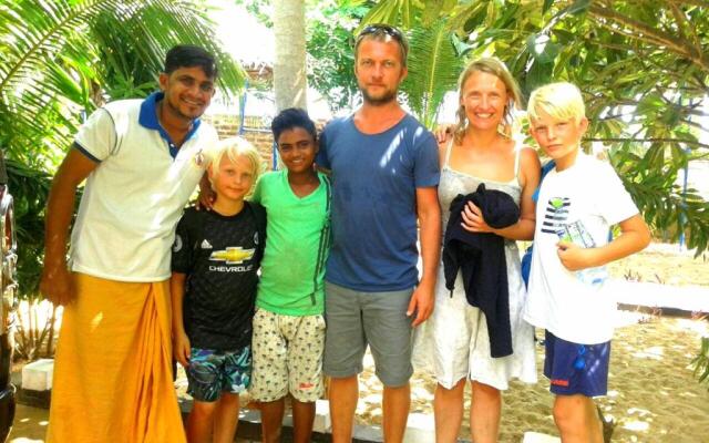 Star Rest Surf Camp Arugambay