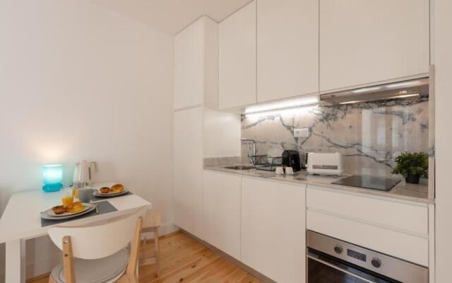 Sweet Flat 4Two in City Center w/ Balcony