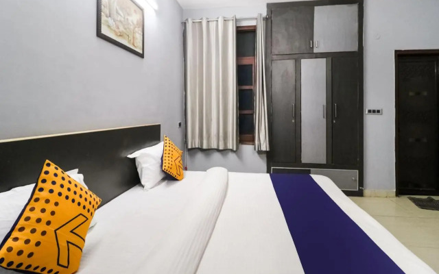 Spot On 35581 Sunrise Guest House