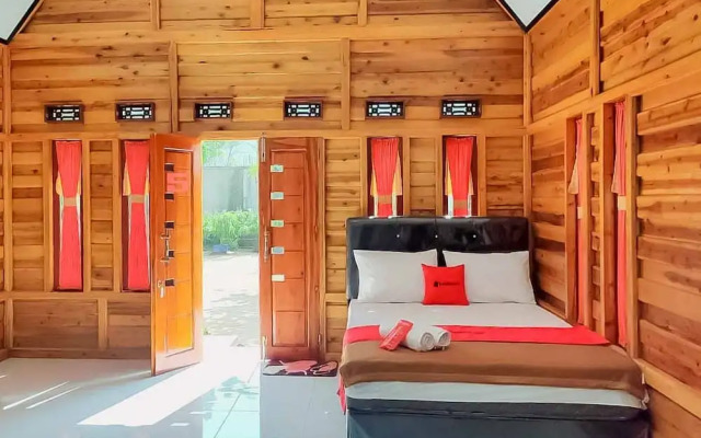 RedDoorz @ Geopark Ciletuh Sukabumi