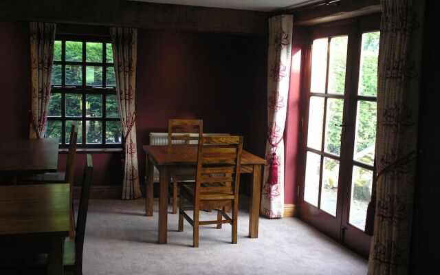 GreenGrove Country House B&B
