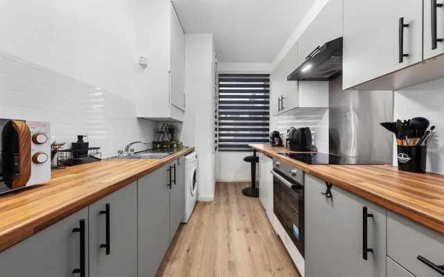 Elegant 1 Bdr Flat in Goodmayes w Free Parking