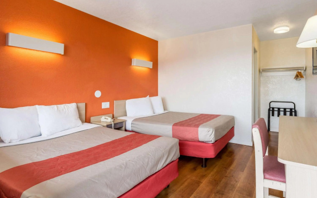 Motel 6 Albuquerque, NM - Northeast