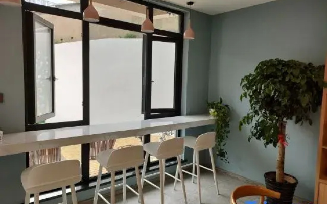 Nahai Nashe Homestay (Shengsi Nanchangtu Beach Branch)