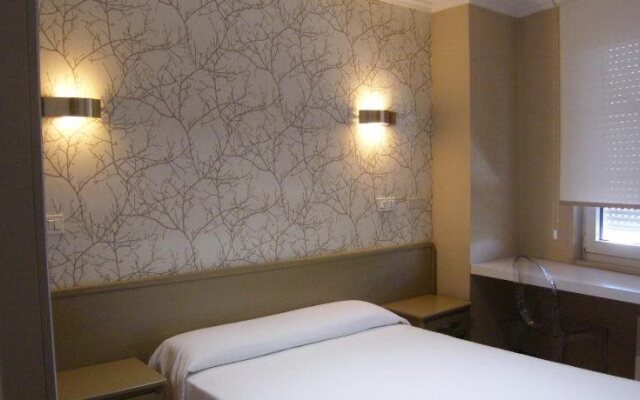 Hostal Valadares