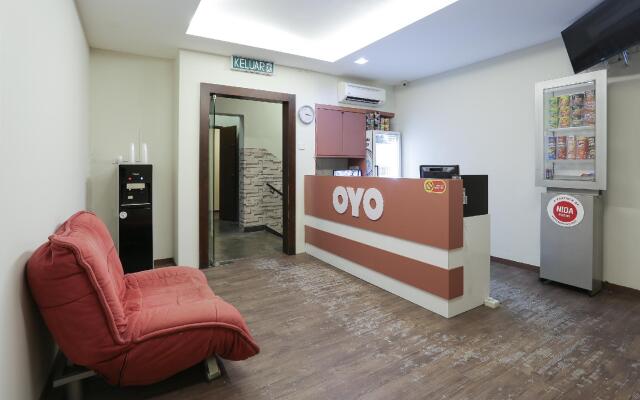 Oyo 90155 Bmw 1 Hotel