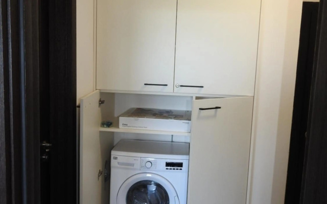 Винтидж Студио Младост