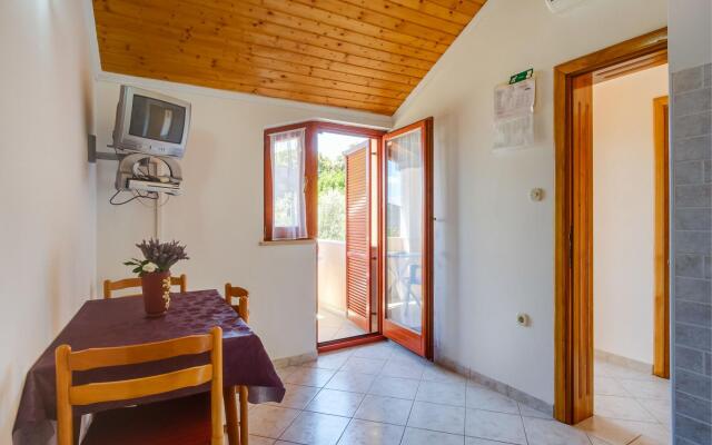 Ruka - Free Barbecue - A2