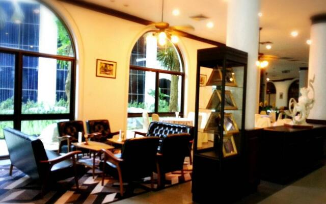 Royal Diamond Hotel