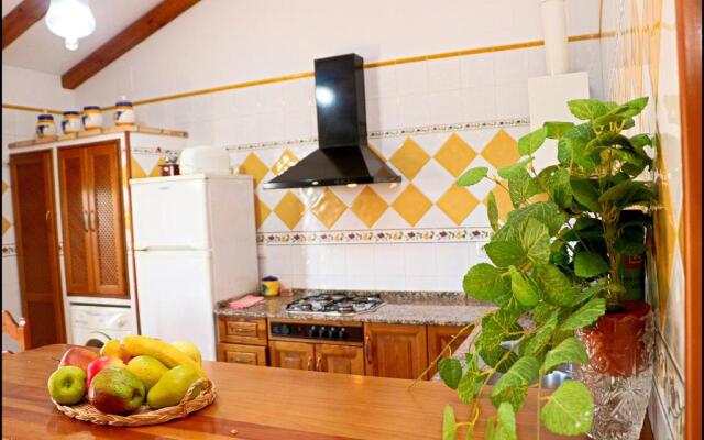 Chalet con piscina en Roche Viejo