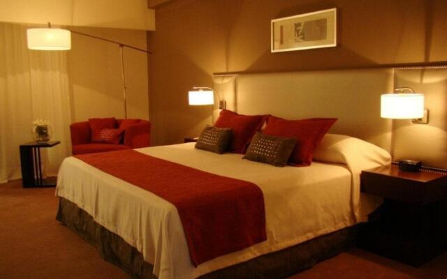 Howard Johnson Hotel & Casino