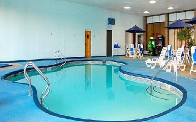 Clarion Hotel & Convention Center