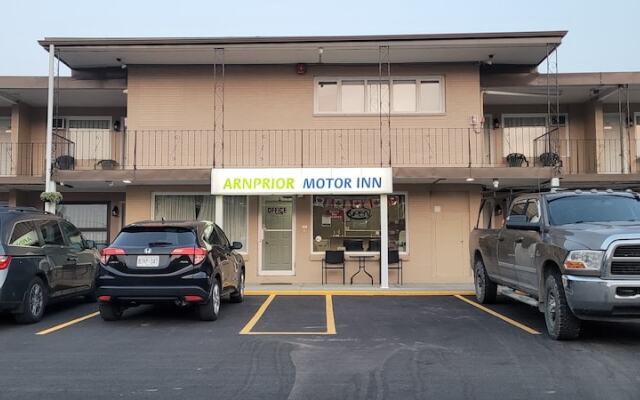 Arnprior Motor Inn