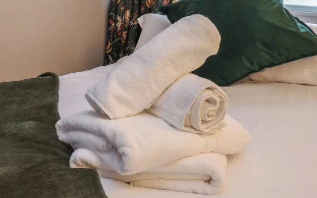 Apt 1 @ Hunter's Quay