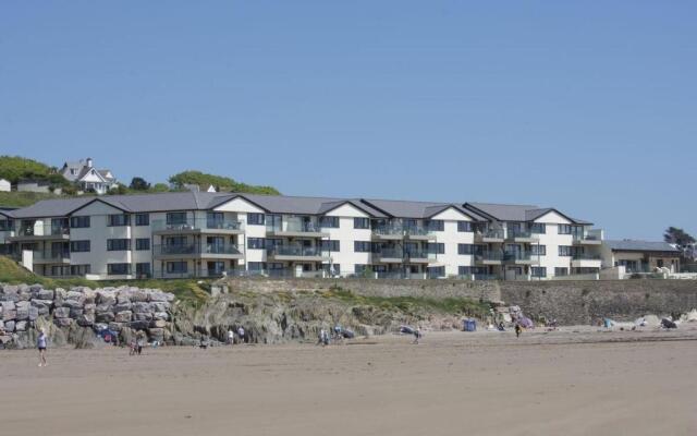 19 Burgh Island Causeway