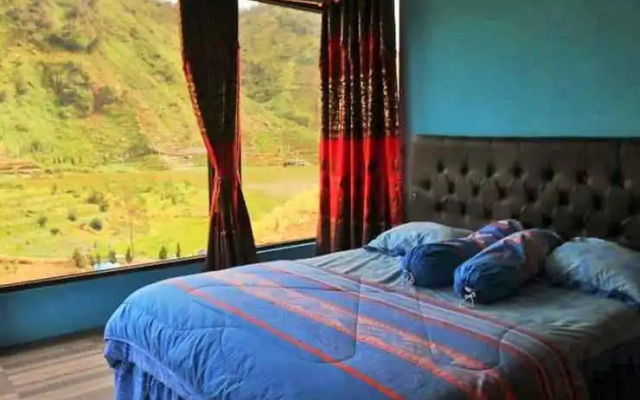 Afton Homestay Sikunir