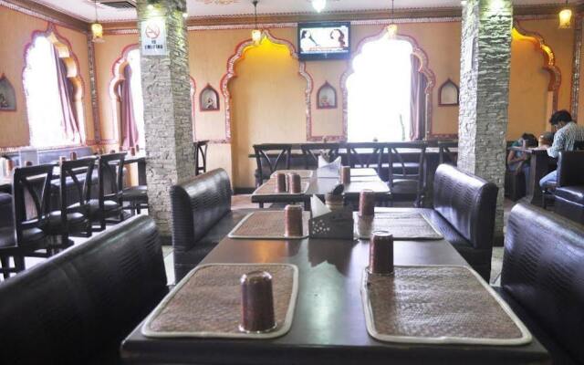 OYO Premium Old Gurgaon