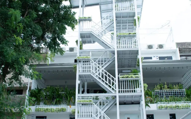 Tukteaw Hostel