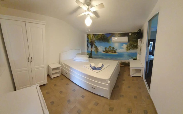 Casa Carmen Salina Artificiala