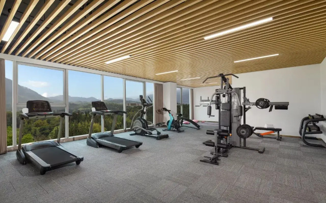 Ramada By Wyndham Zhouning