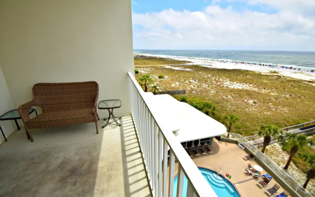 Tidewater 407 by RedAwning