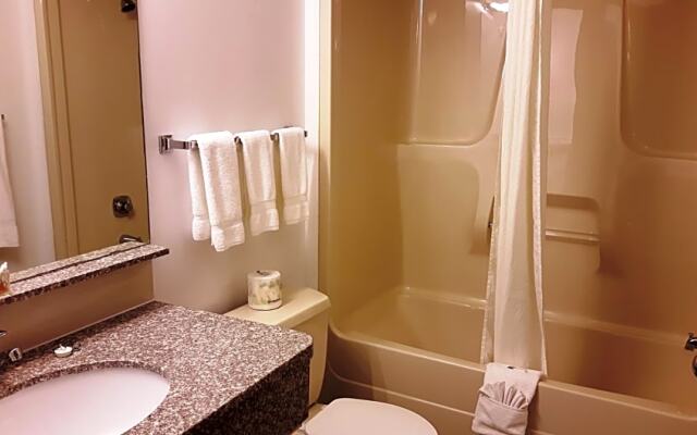 Canway Inn & Suites