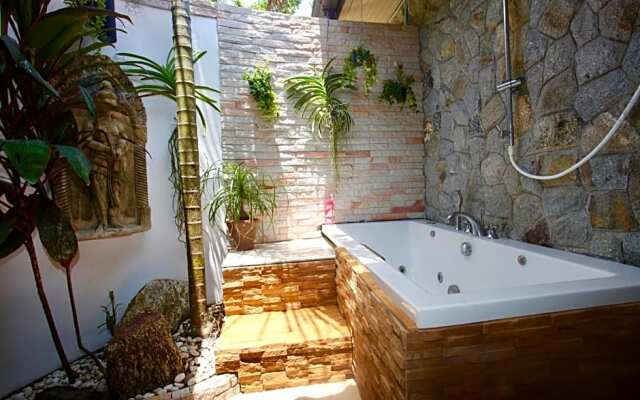 Sunshine Guesthouse and Diving School Room Nr 4