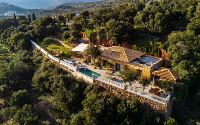 Oak Tree Estate