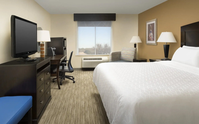 Holiday Inn Express Hotel & Suites Uvalde by IHG