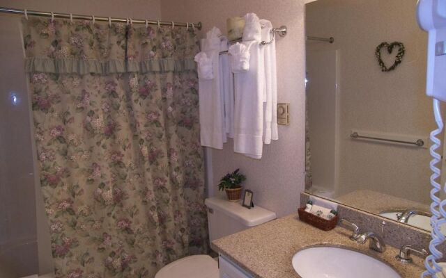 Cedar Crest Inn
