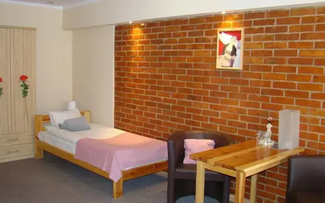 RJ Hotel