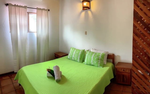 Ola Bonita BeachFront Apart Hotel