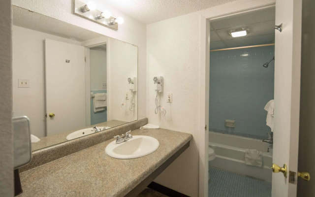 Rodeway Inn