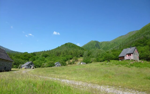 Les chalets de la forêt d'Issaux