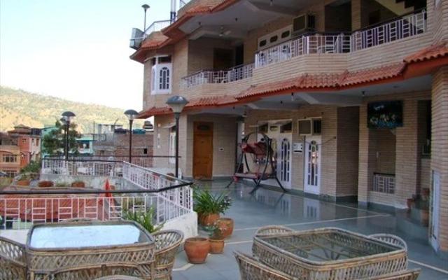 Hotel Aroma Palace