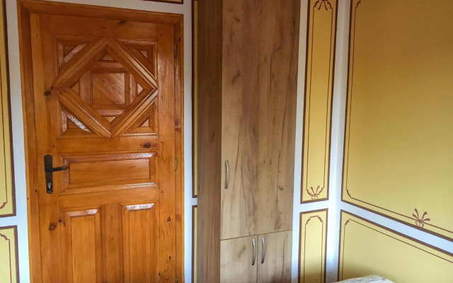 Стаи за гости Бащино огнище