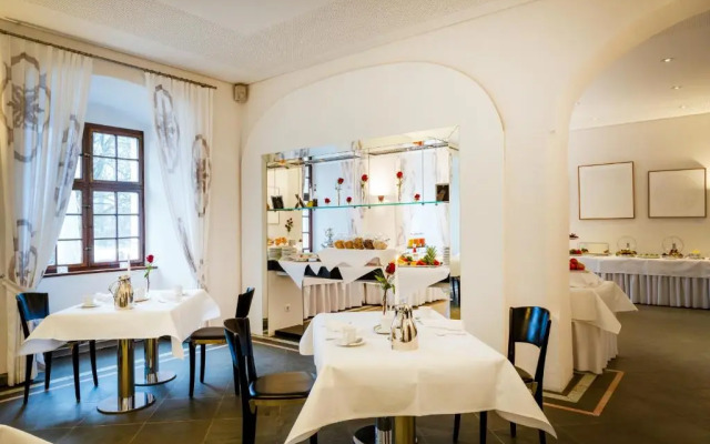 Hotel Schloss Lautrach