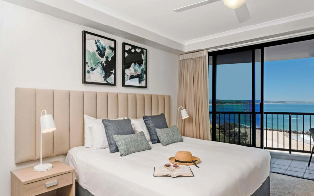 Mantra Coolangatta Beach – Guest Rooms – Gold Coast