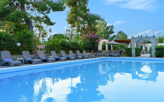 Stefania Beach Hotel