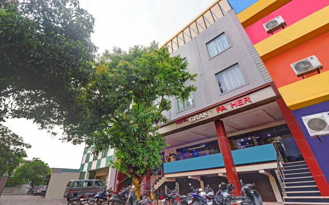 Treebo Trend Hotel Grand Father