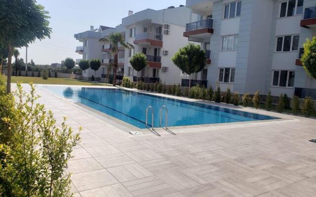 Lovely 2 Rooms Apartment With Pool and Air Con