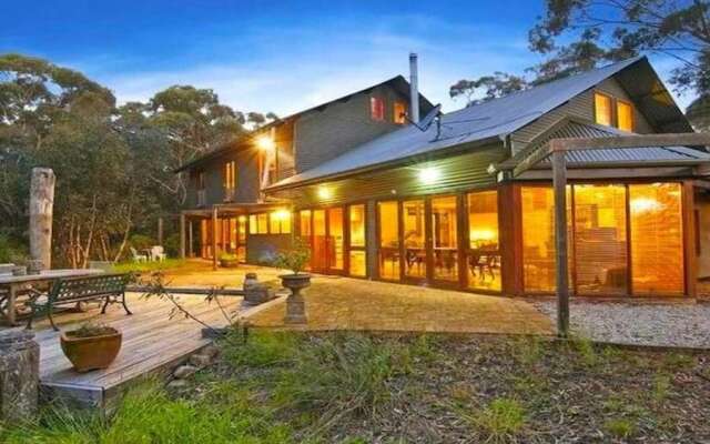 The Last Straw - Luxury Straw Bale House