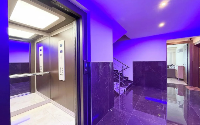 Blue Star Suites by SDR