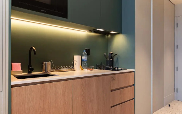 Deluxe Studio With Balcony Full Burj Khalifa View